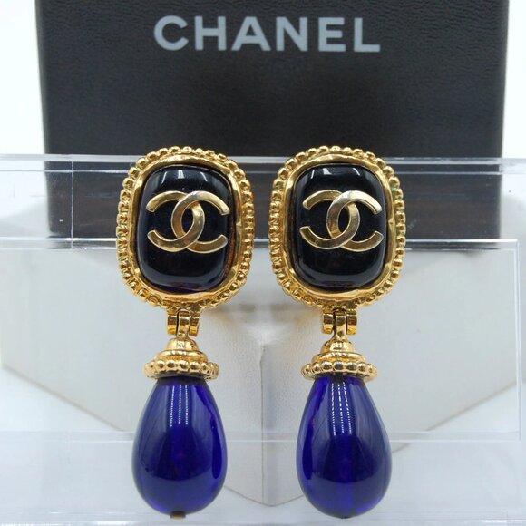 CHANEL Vintage Rare 1996 Classic Precious Metal Earrings - Pre-Owned - Picture 1 of 5